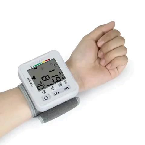 Blood Pressure Monitor – Accurate & Easy Home Monitoring Device